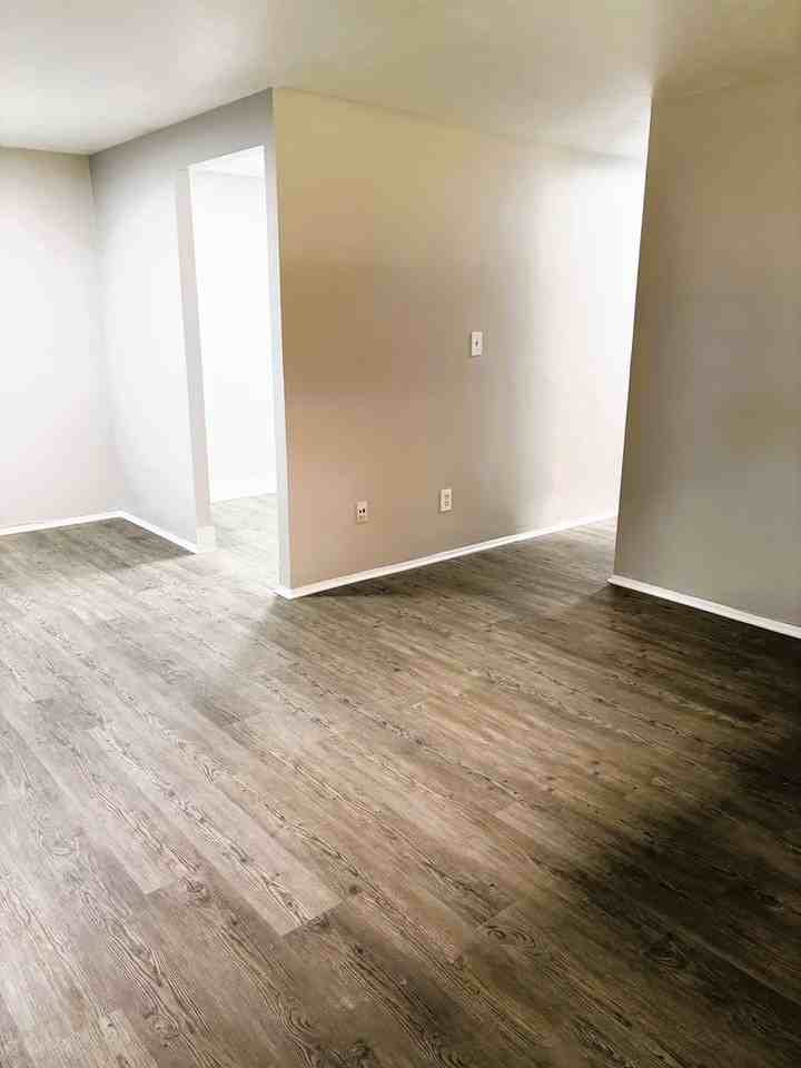 Reed Park Apartments - Photo 3 of 20