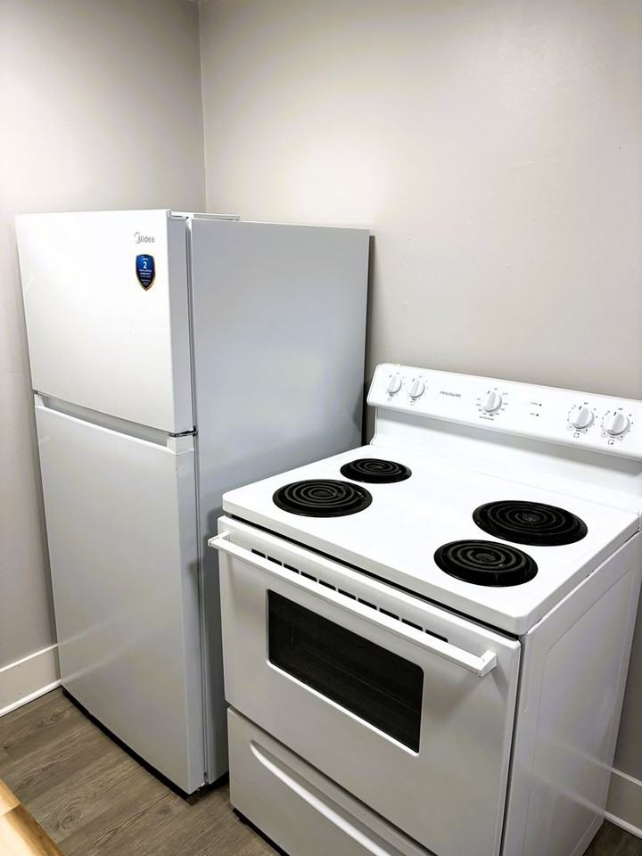 Reed Park Apartments - Photo 6 of 20
