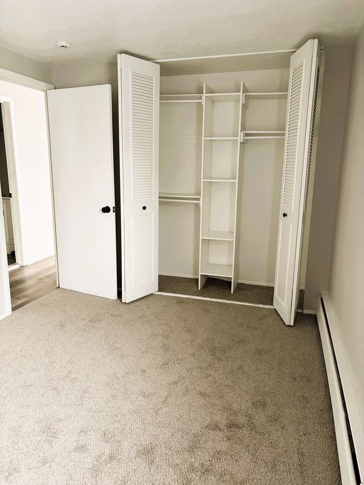 Reed Park Apartments - Photo 7 of 20