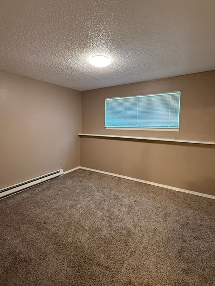1122 Oakland St #C - Photo 3 of 6