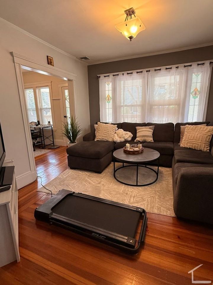 44 Langley Rd - Photo 3 of 18