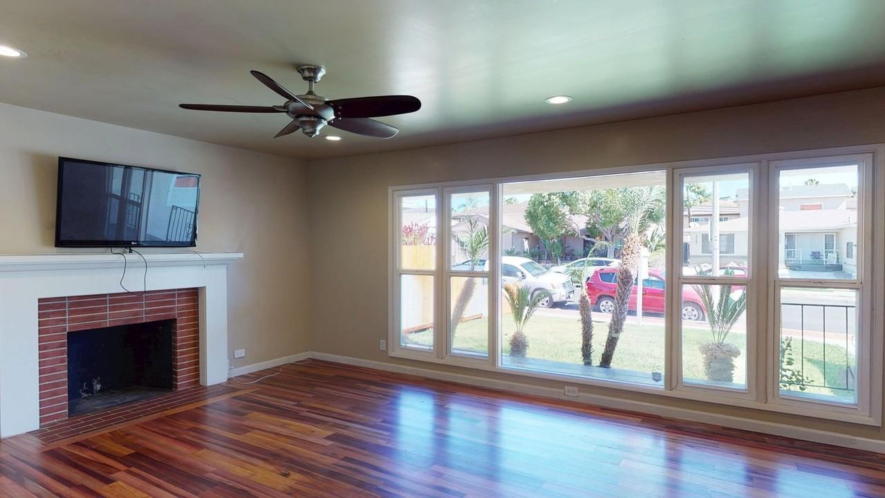 5705 Mary Lane Dr - Photo 2 of 11