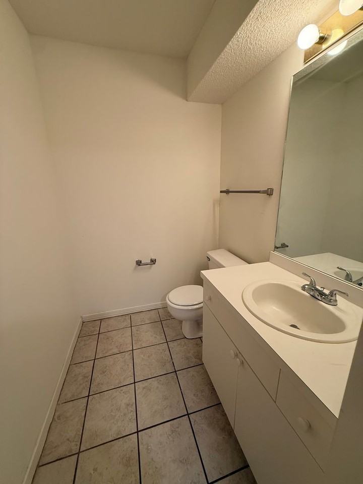946 Rachel Dr - Photo 6 of 20