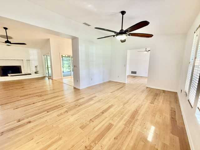 860 N Kansas Ave #1 - Photo 3 of 24