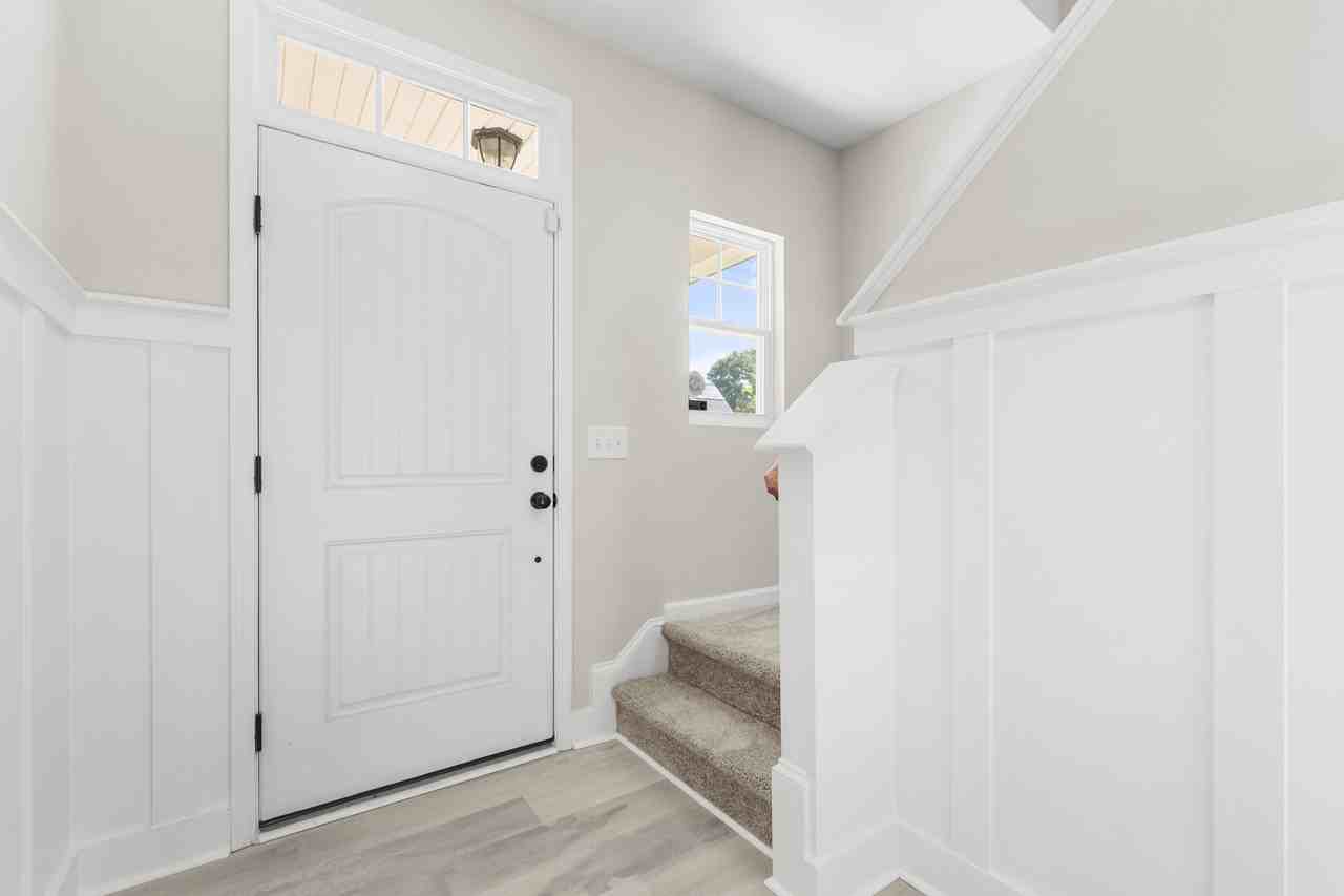 240 E Quailwood Dr #1 - Photo 3 of 34