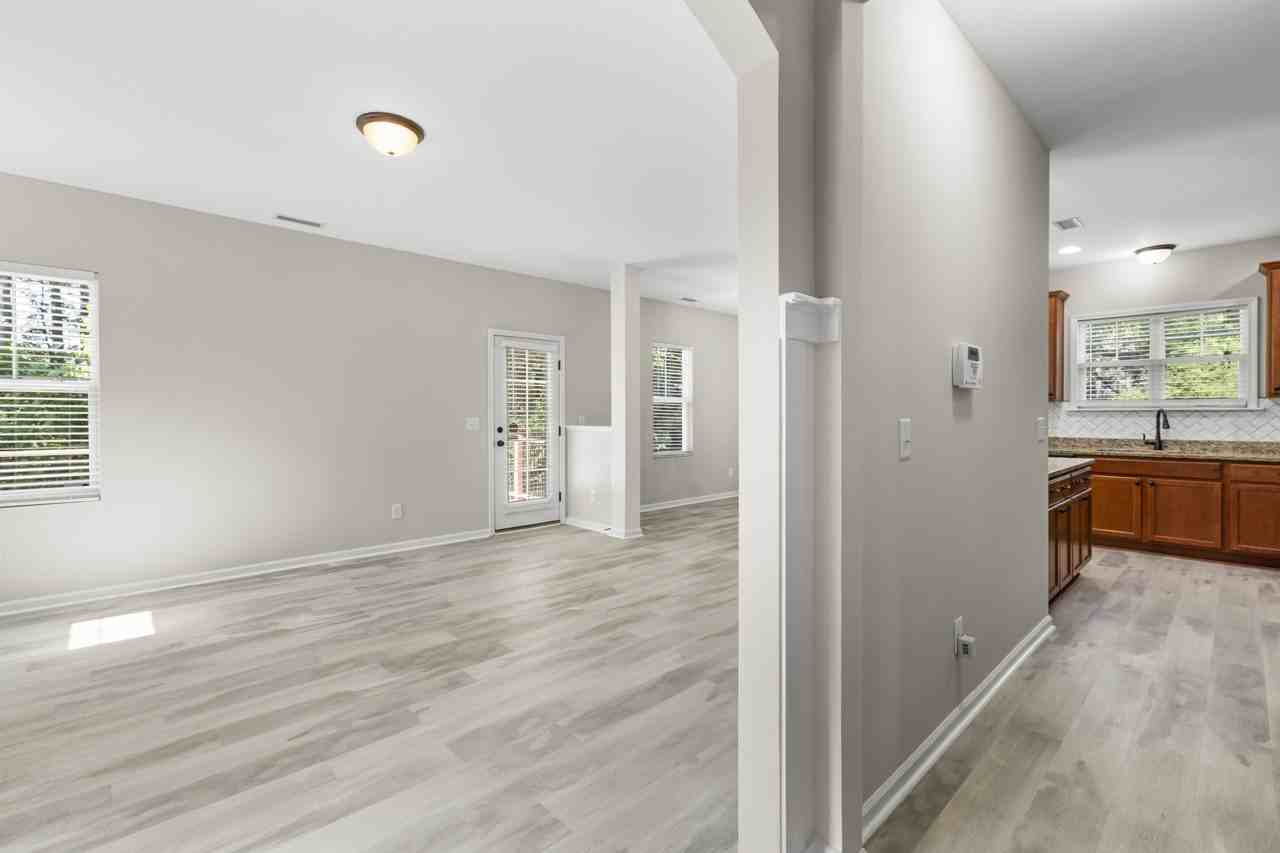 240 E Quailwood Dr #1 - Photo 6 of 34