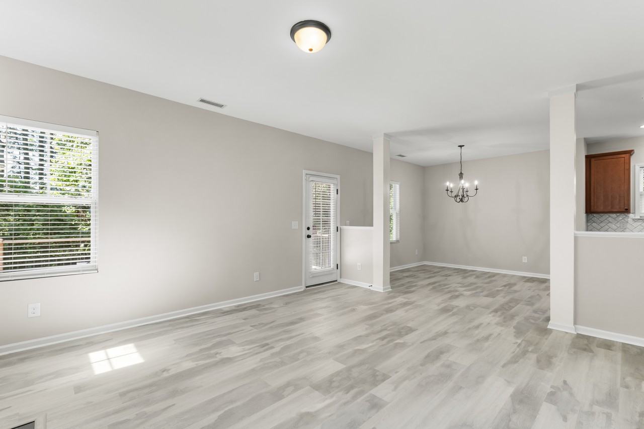240 E Quailwood Dr #1 - Photo 7 of 34