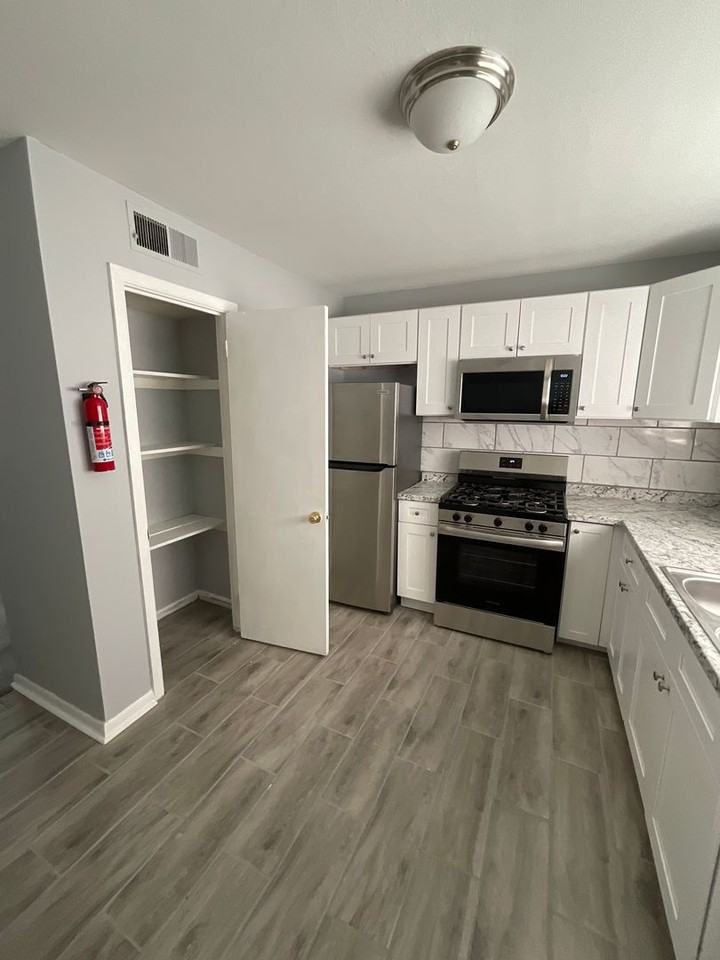 8 Pollux Cir E #2 - Photo 5 of 14