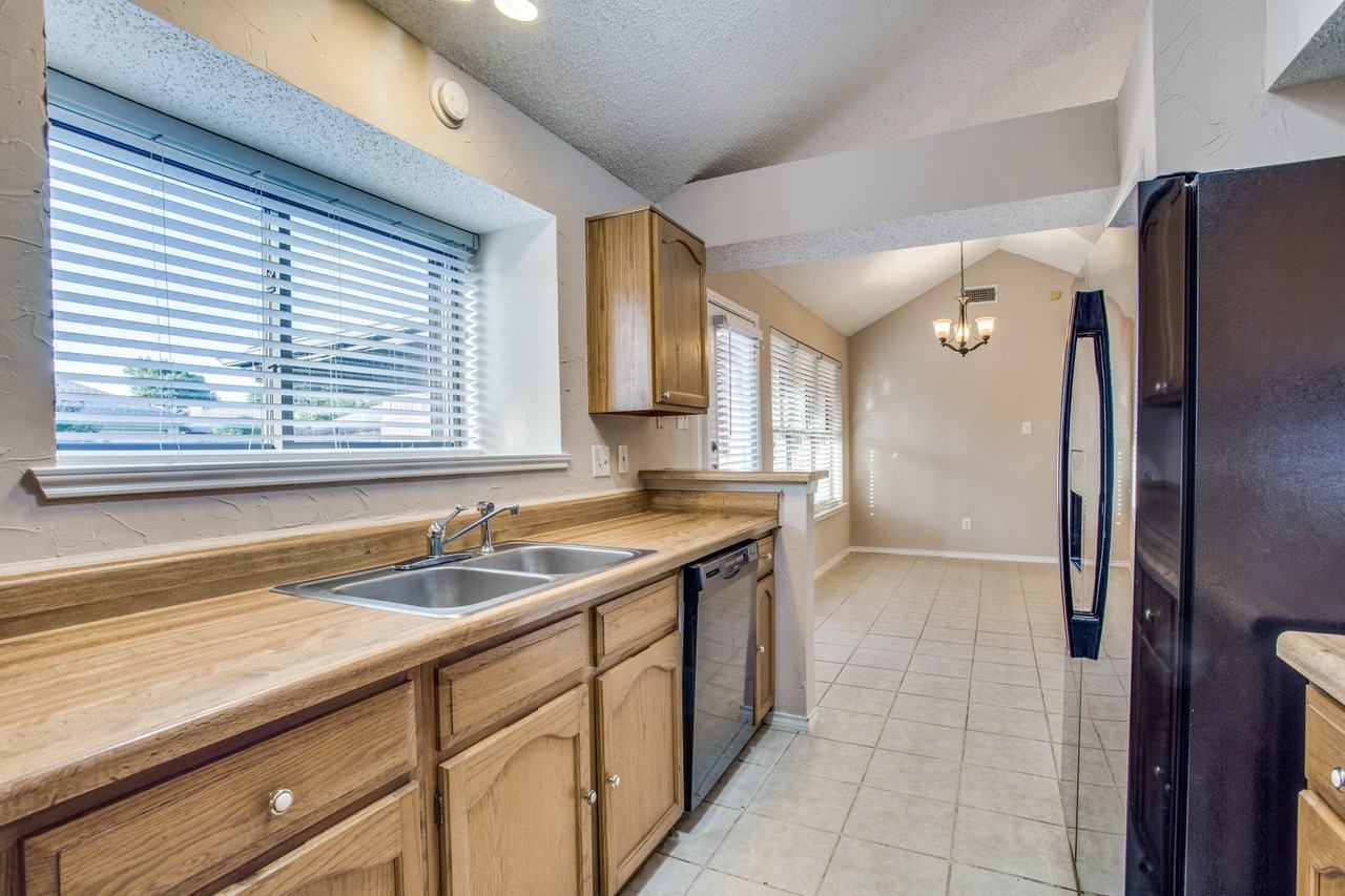 638 Plumlee Pl - Photo 7 of 13