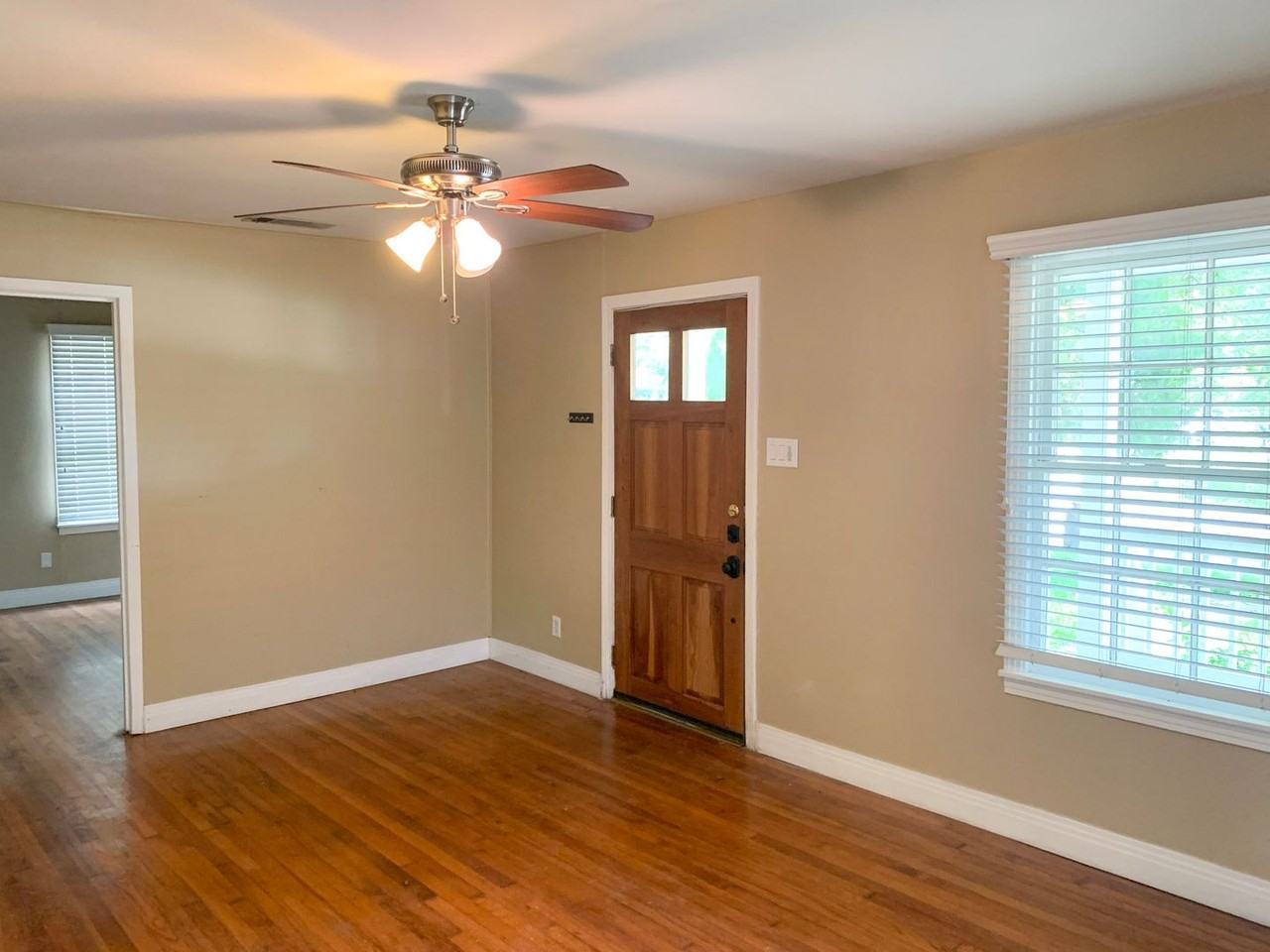 1002 W Saint Johns Ave - Photo 3 of 22