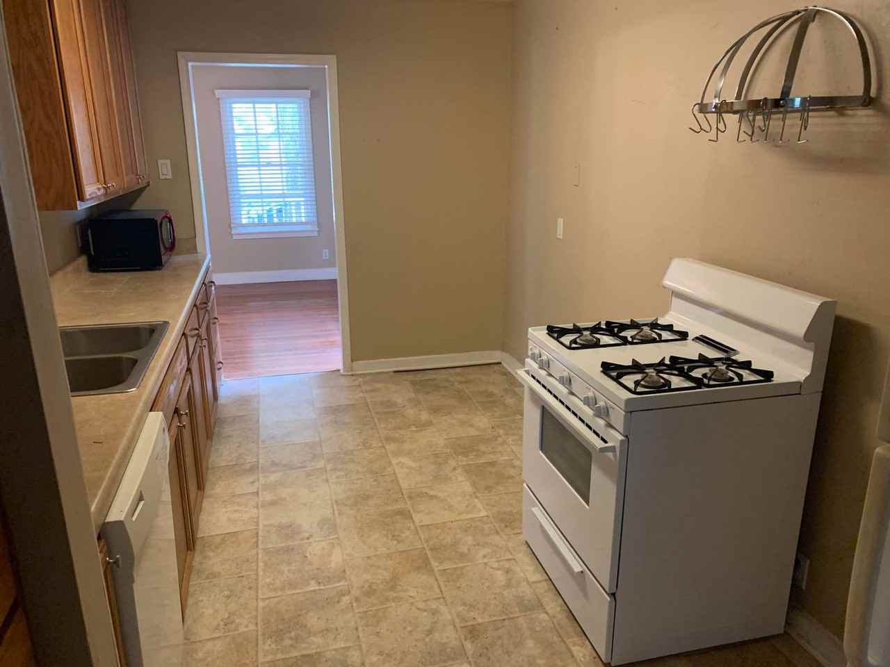 1002 W Saint Johns Ave - Photo 6 of 22