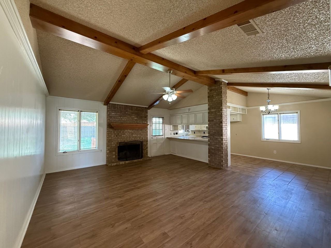 4807 63rd St - Photo 2 of 15