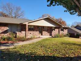 featured image of 109 Jennison Sq