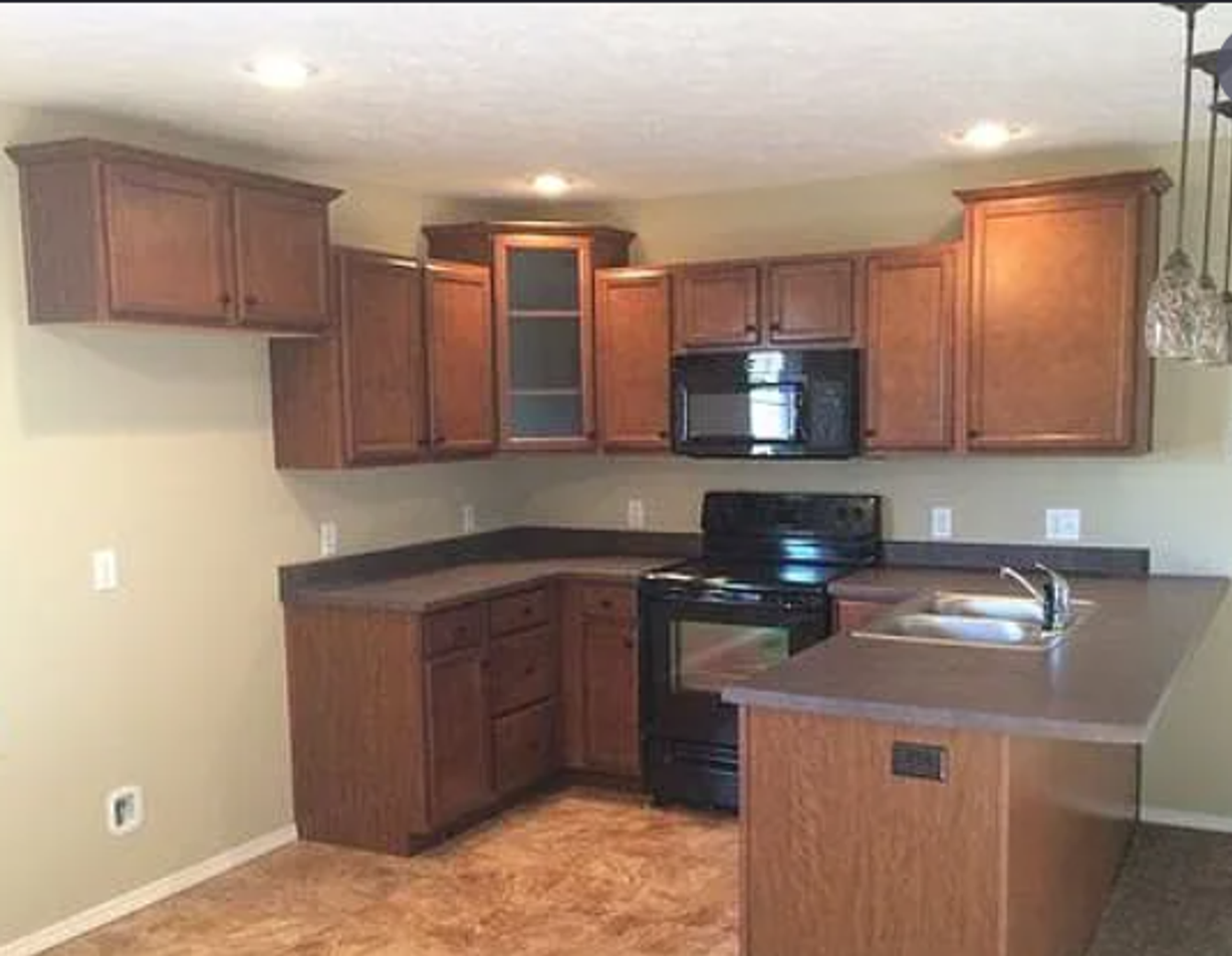 2604 W Saige Dr - Photo 2 of 6