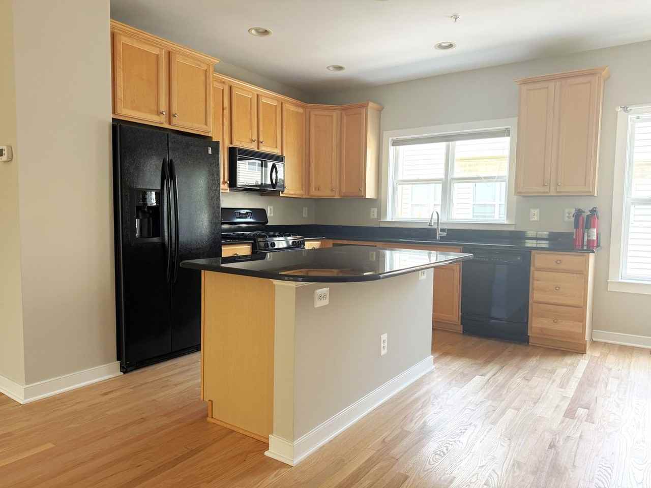2303 Cobble Hill Ter - Photo 7 of 8