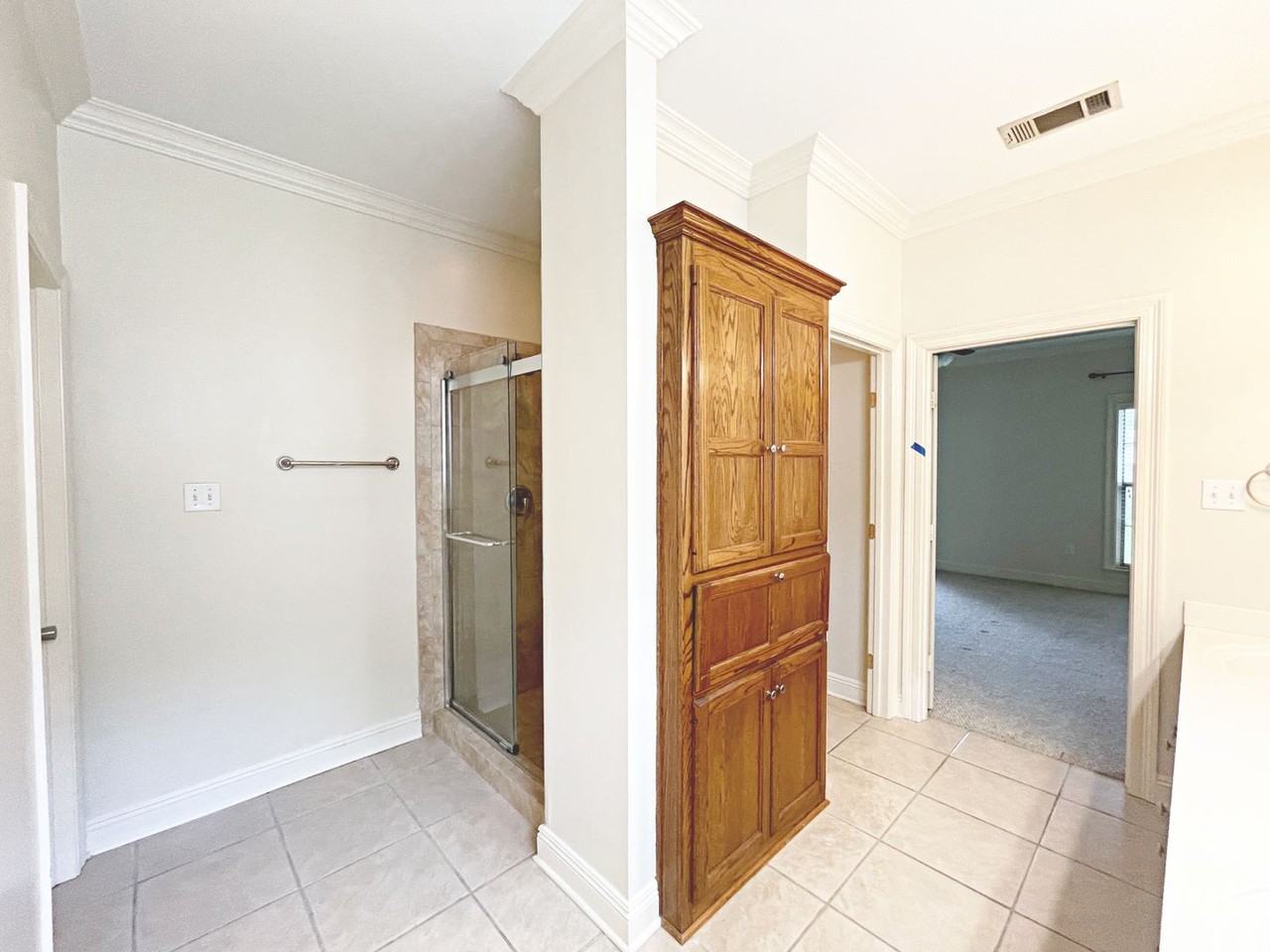 10362 Hillmont Ave - Photo 4 of 13