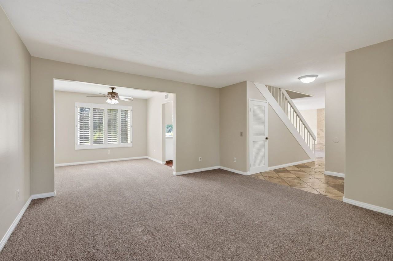 5245 Wainwright Ct - Photo 5 of 29