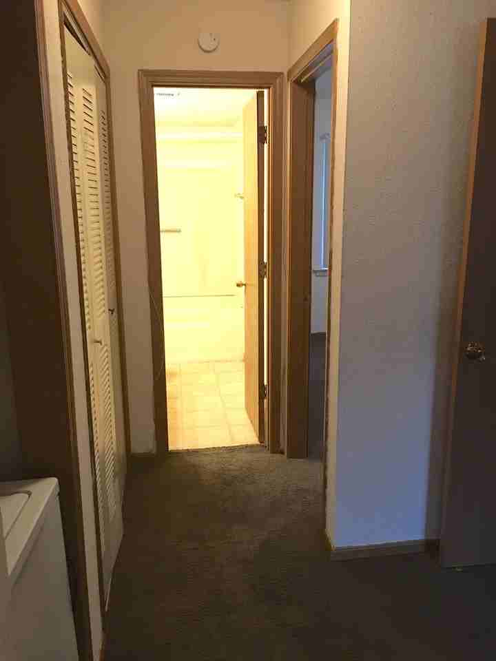 1615 Sylvan Ln #2J - Photo 7 of 13