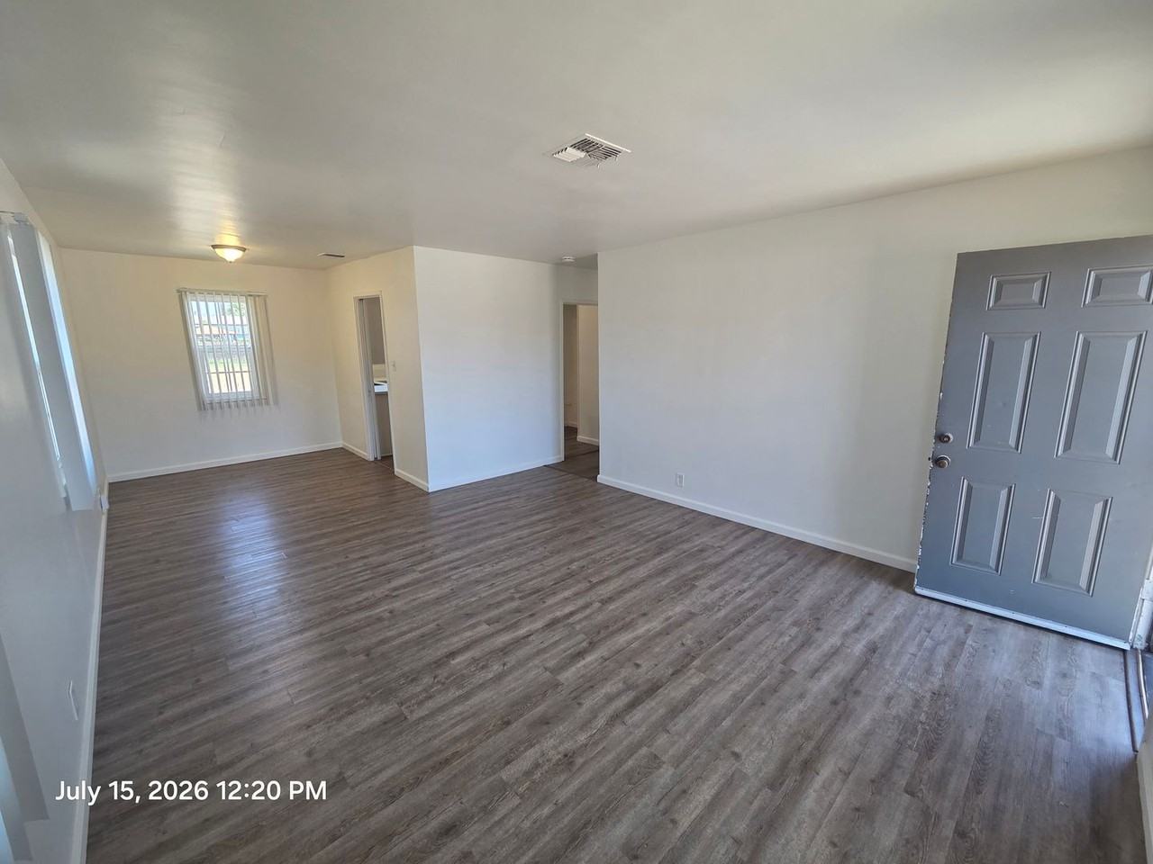 921 E Alwood St - Photo 3 of 14