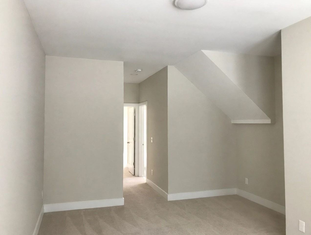 811 Bankston Woods Way - Photo 4 of 24