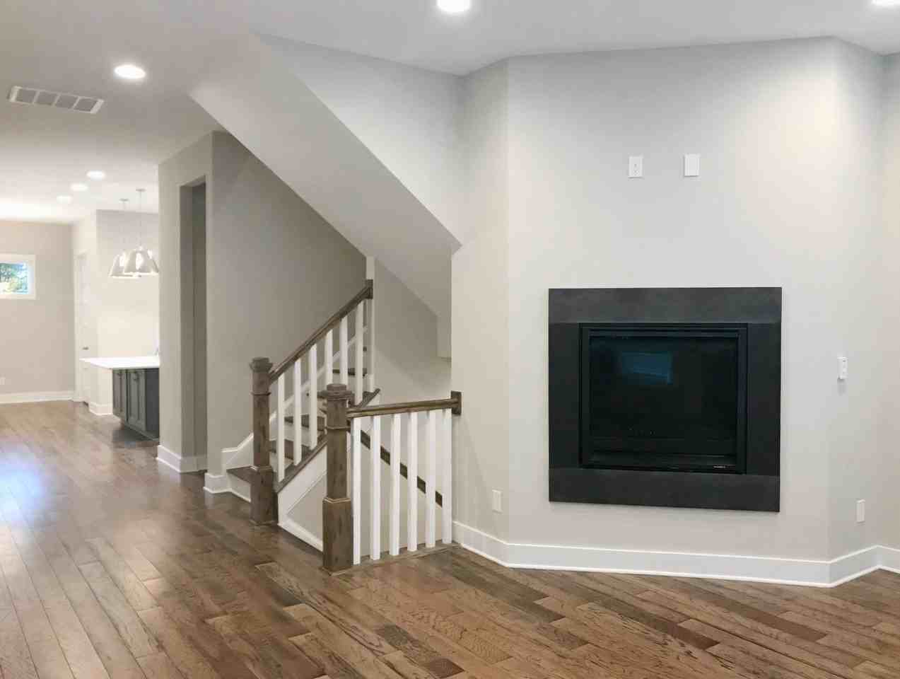811 Bankston Woods Way - Photo 7 of 24