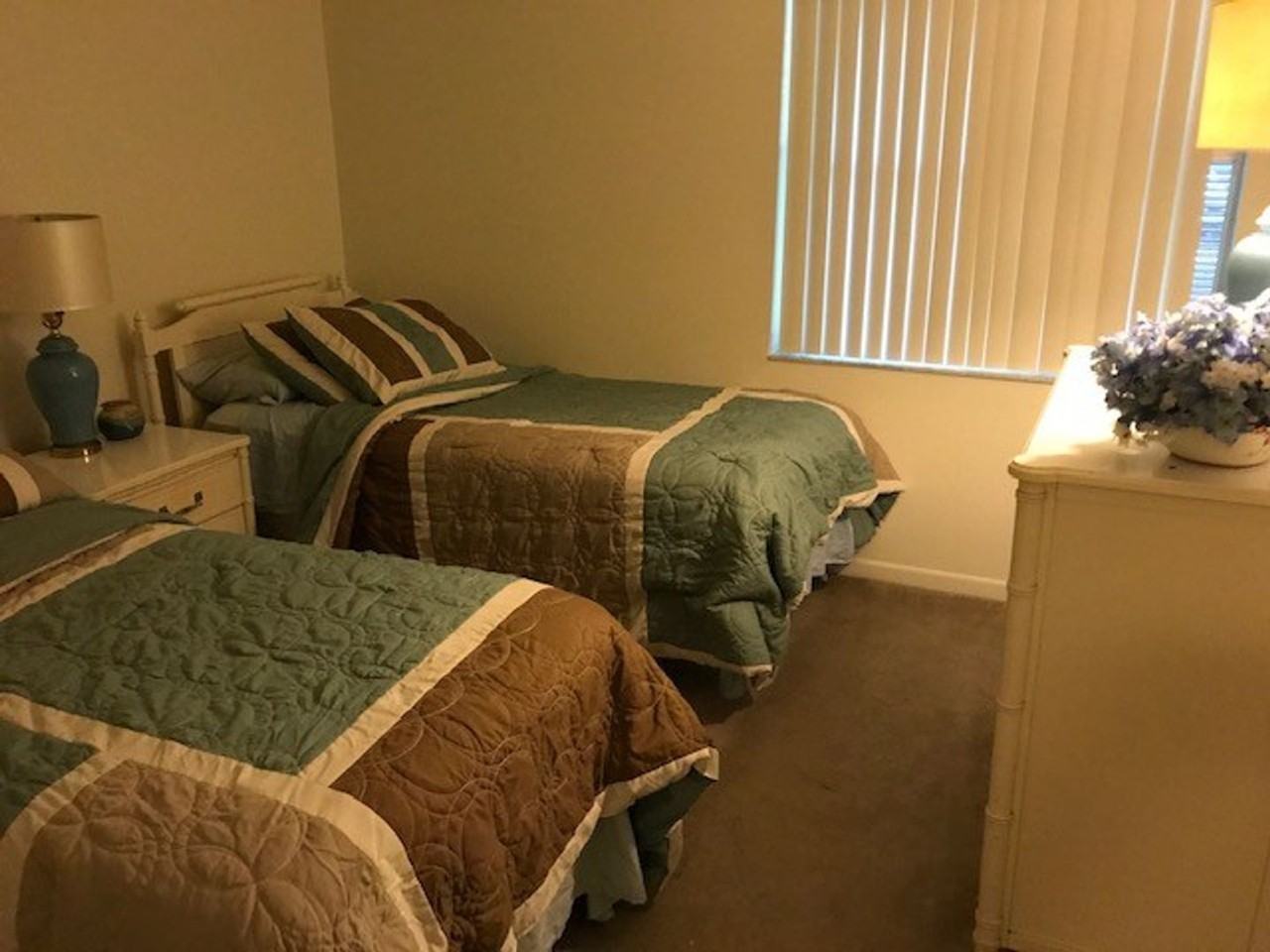Orchid Woods Ct - Photo 3 of 5