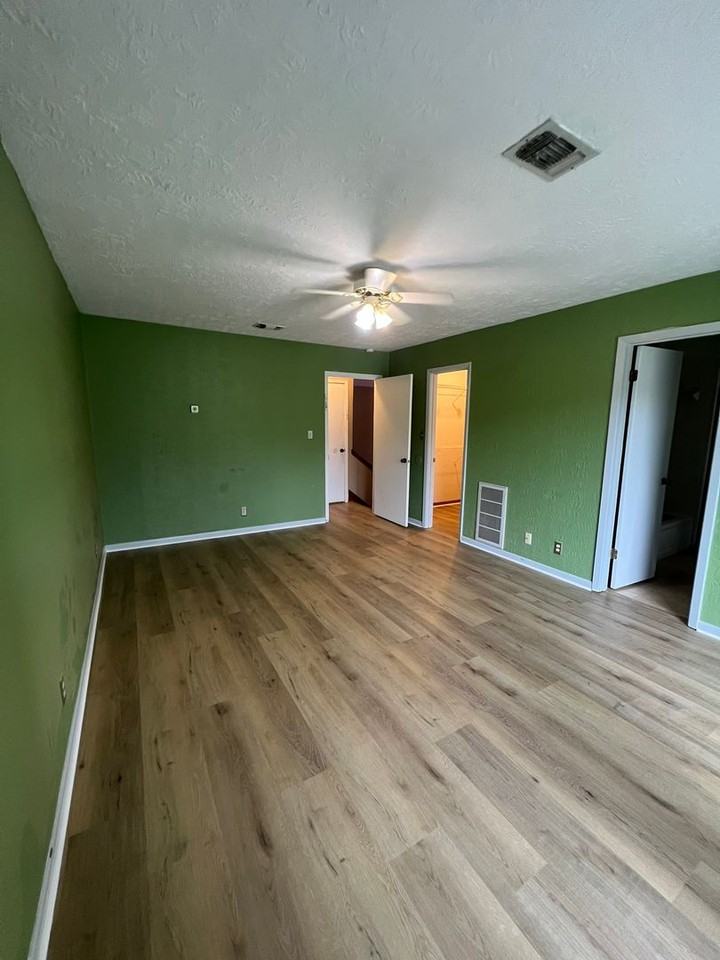 46 Cypress Fairway Vlg - Photo 5 of 6