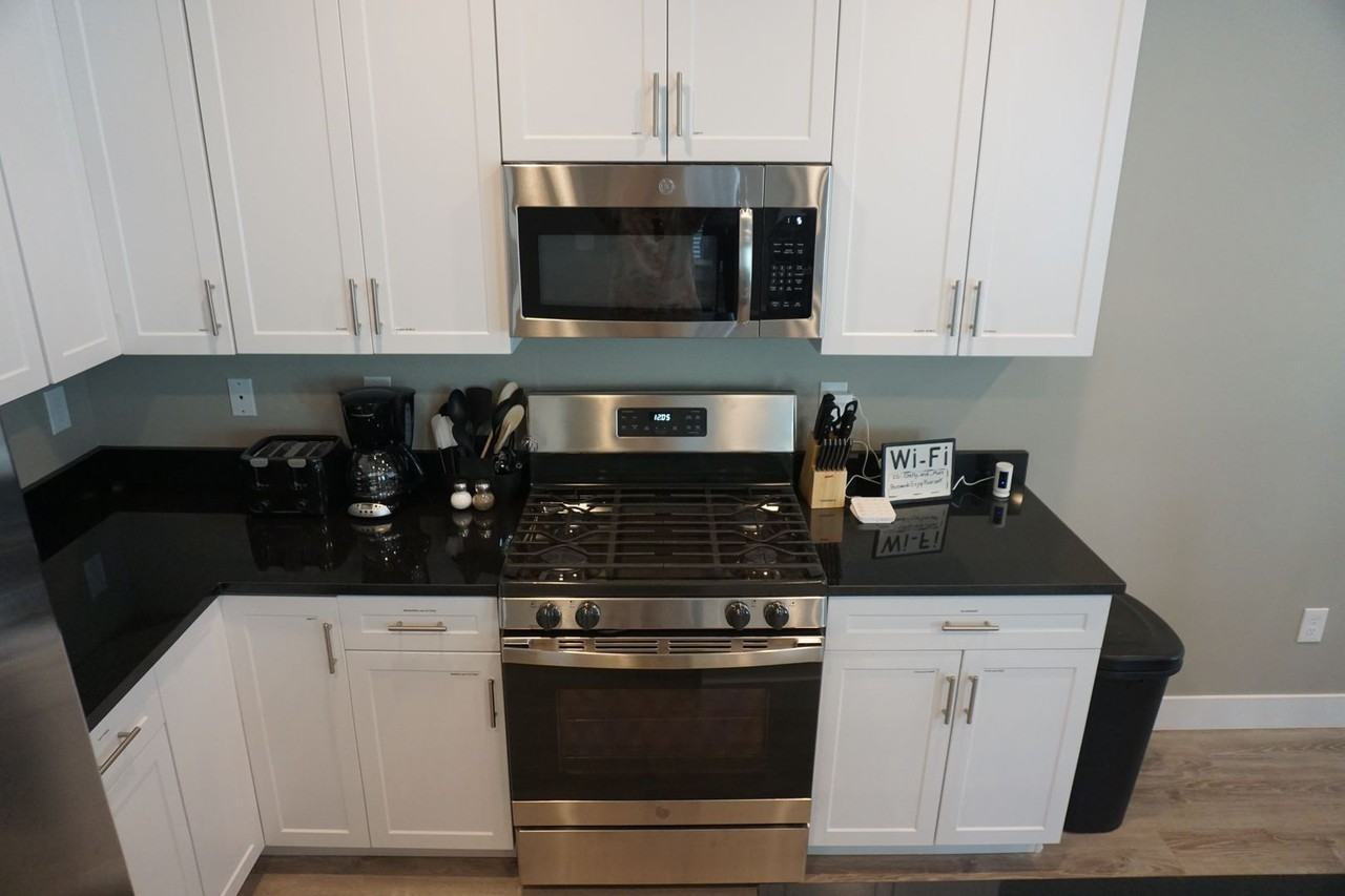 719 E Ryder Park Ln - Photo 5 of 27