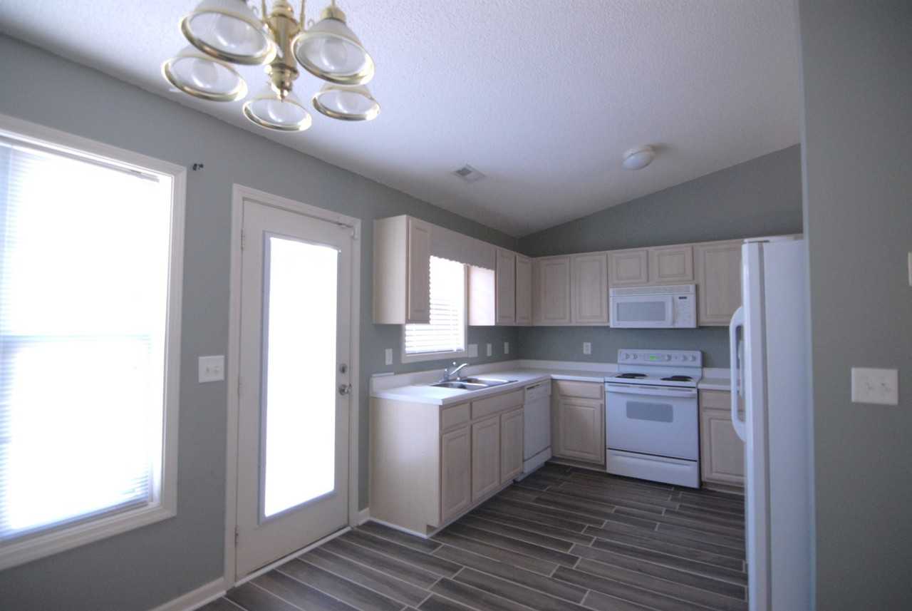 800 Remount Ct - Photo 6 of 13