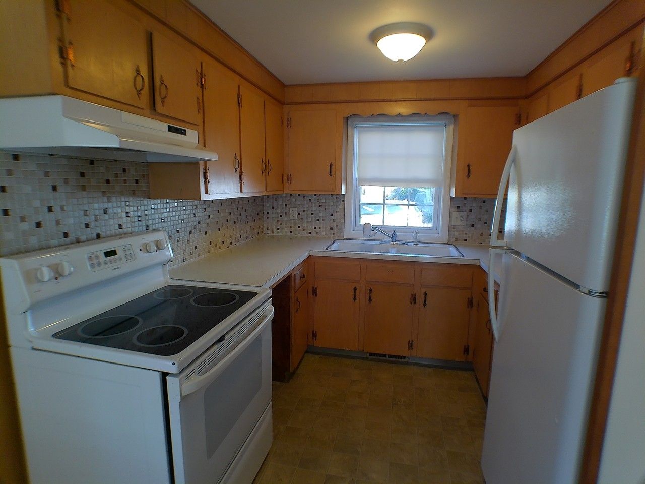17 Hazelton St #1 - Photo 6 of 13