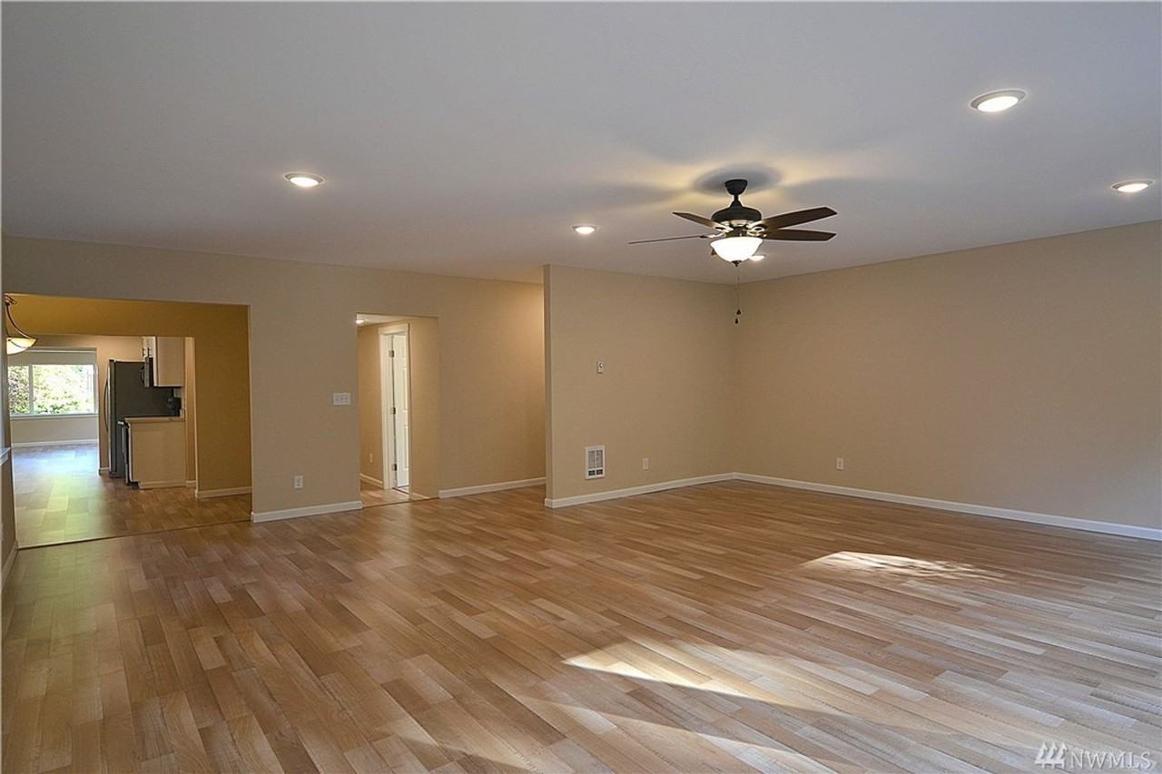 1350 Baby Doll Rd Se - Photo 3 of 7