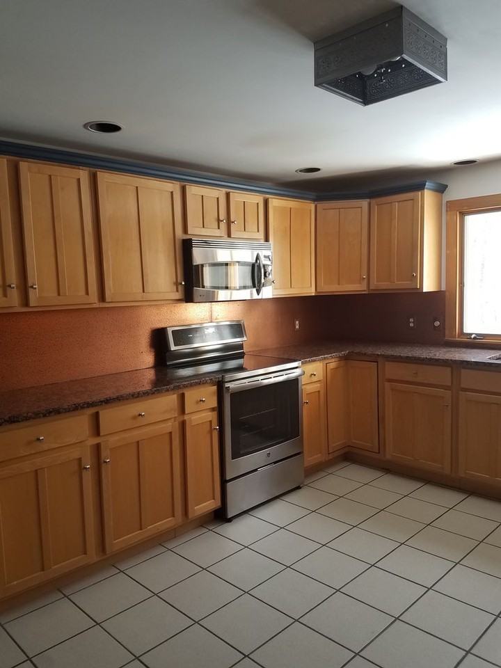 105 Jeremy Hill Rd - Photo 4 of 20