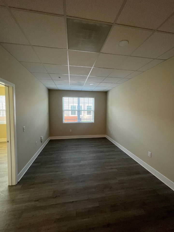 421 W King St #21 - Photo 2 of 13
