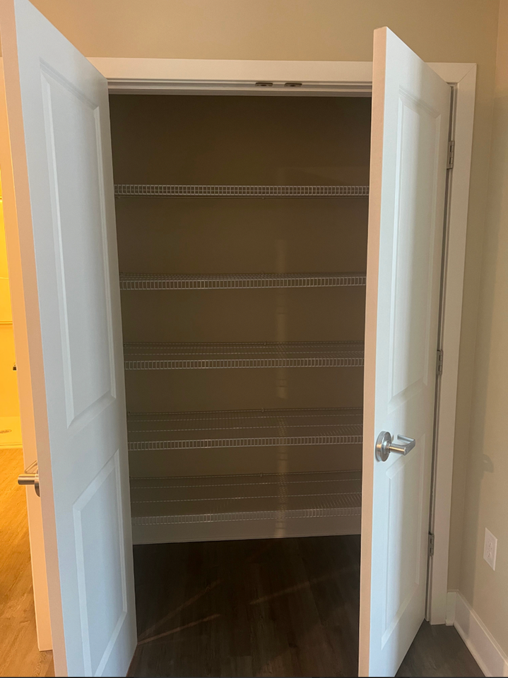 421 W King St #21 - Photo 3 of 13