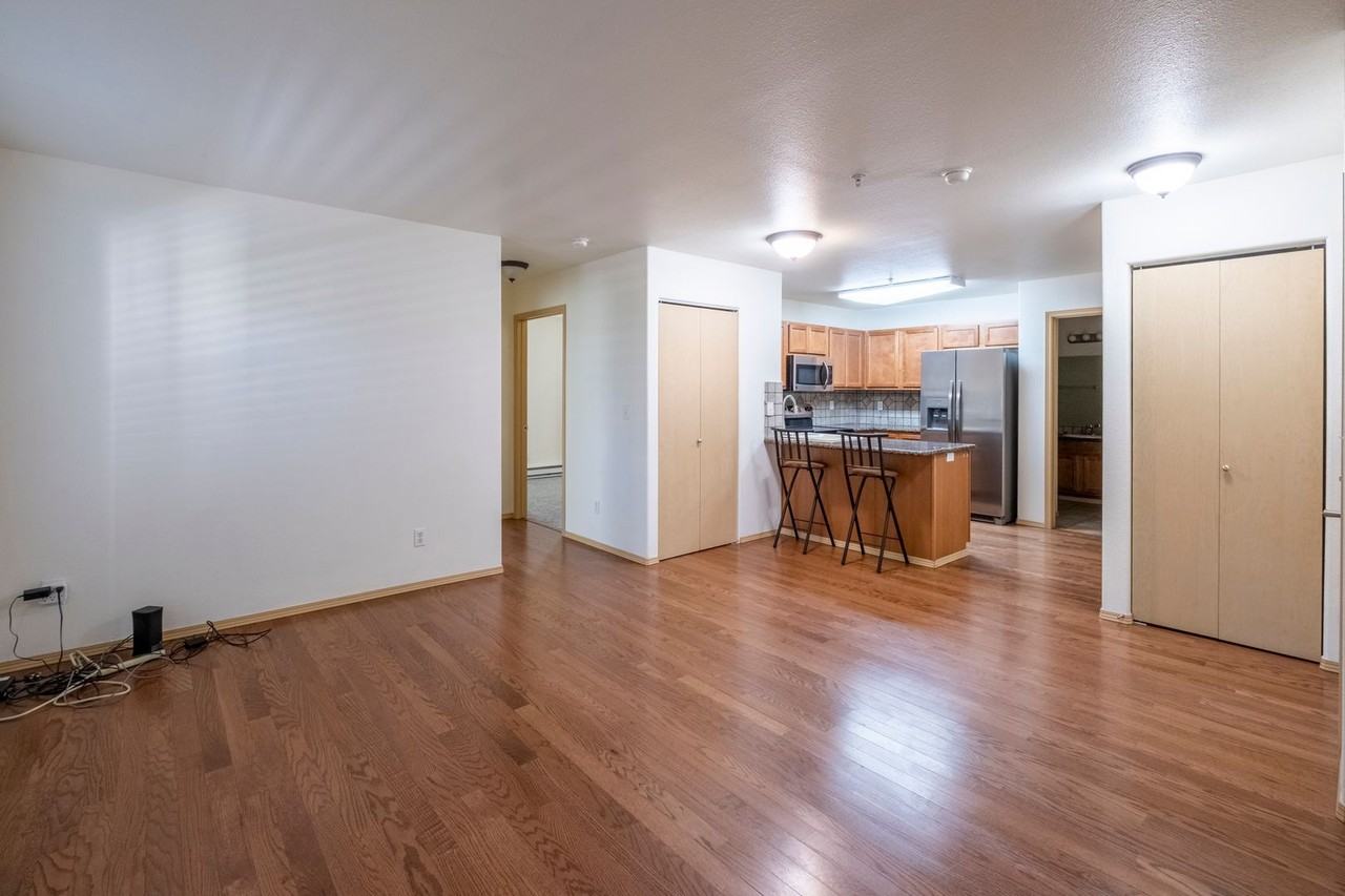 304 N Greensferry Rd #208 - Photo 6 of 28