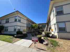 featured image of 267 W Belleview Ave