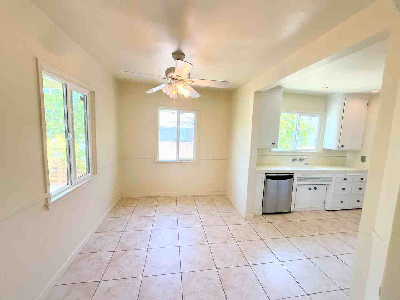 3977 Coolidge Ave - Photo 4 of 17