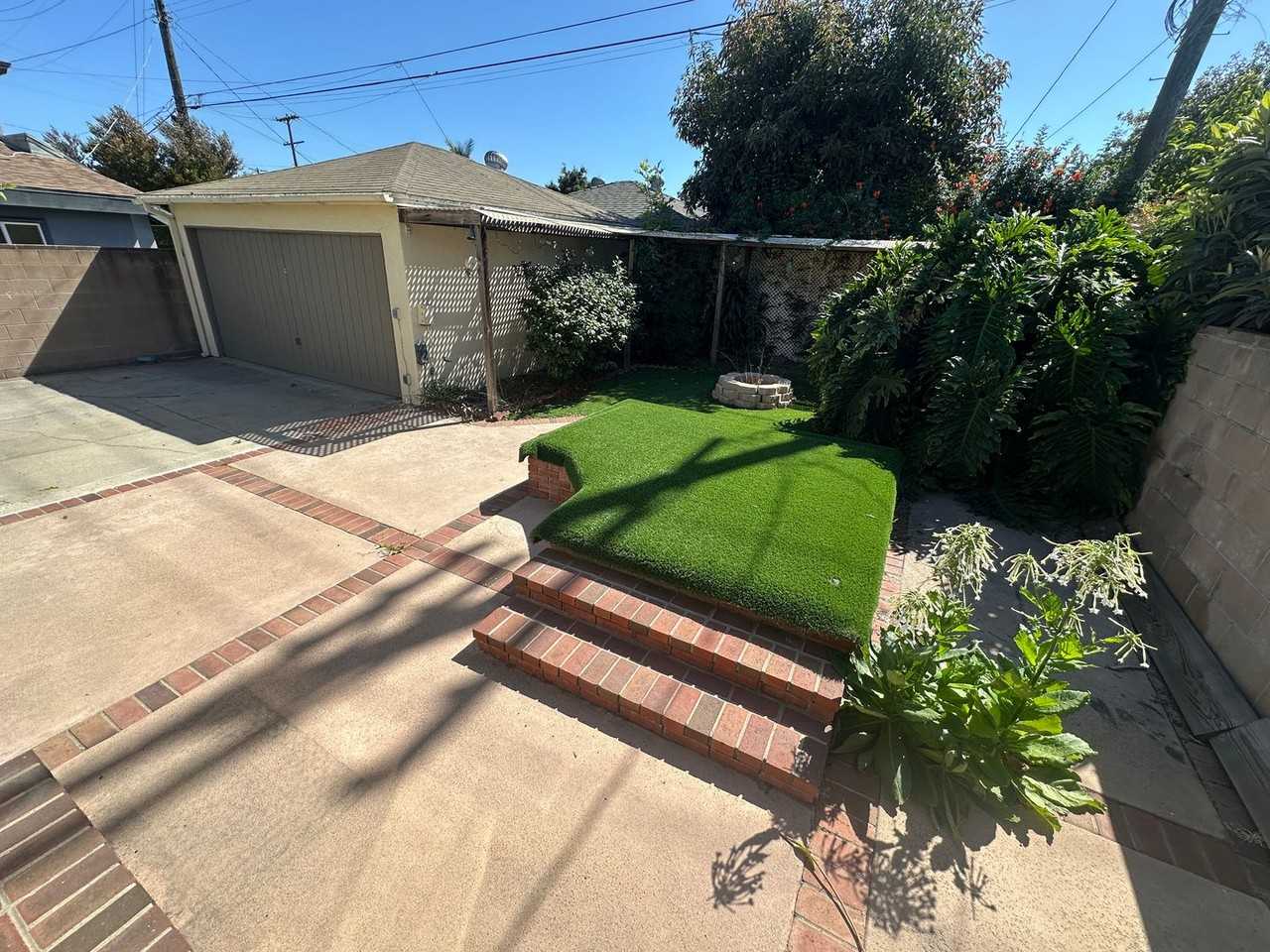 3977 Coolidge Ave - Photo 6 of 17