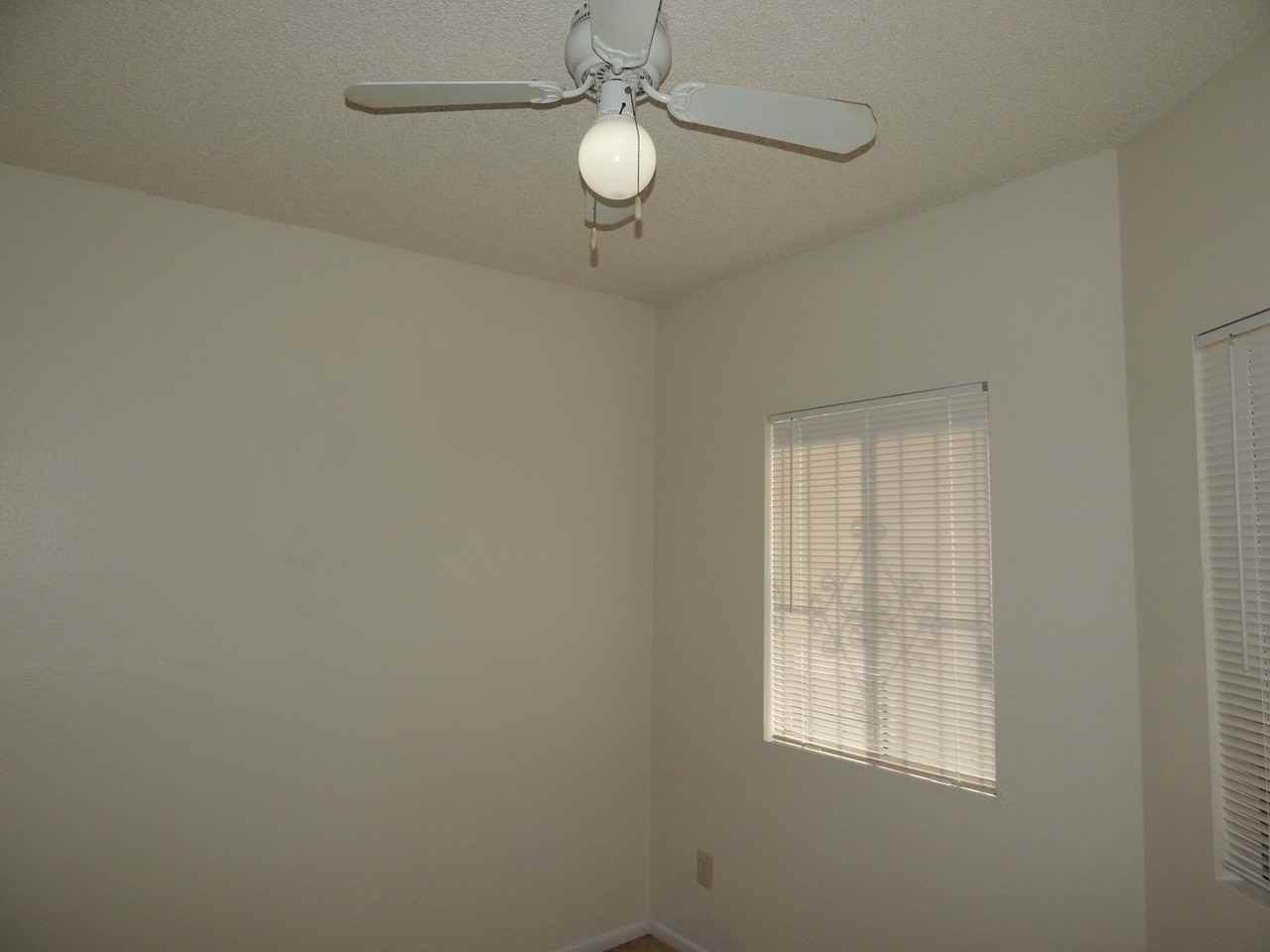 117 E Laguna St - Photo 7 of 10