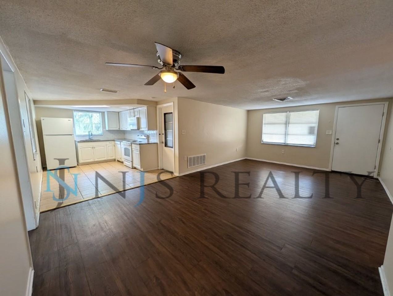 9520 Gray Fox Ln - Photo 4 of 18