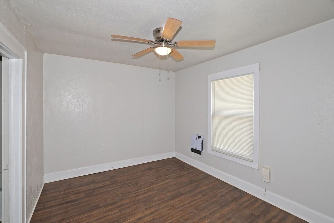 1506 Sw 11th Ave #B - Photo 7 of 10