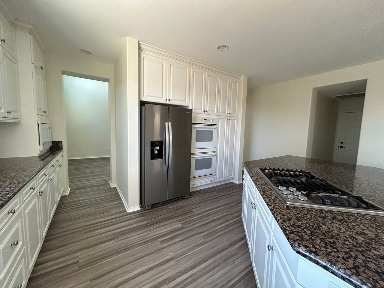 45260 Saint Tisbury St - Photo 6 of 17