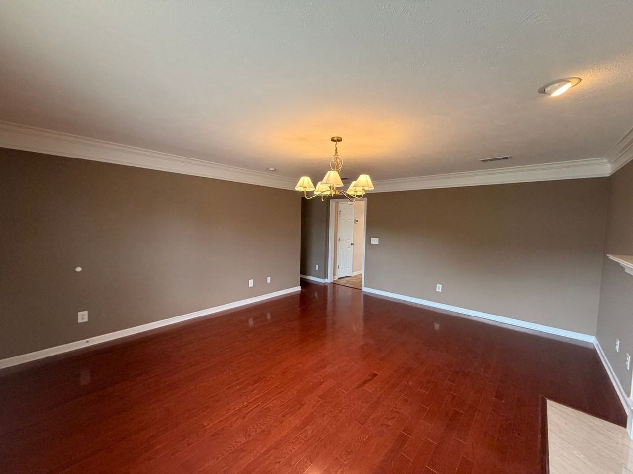217 Neal Ave - Photo 3 of 22