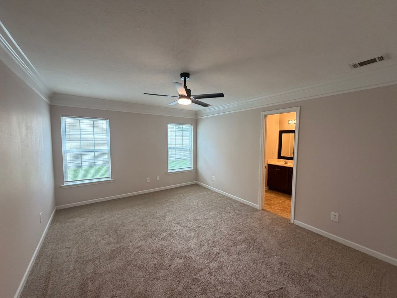 217 Neal Ave - Photo 4 of 22