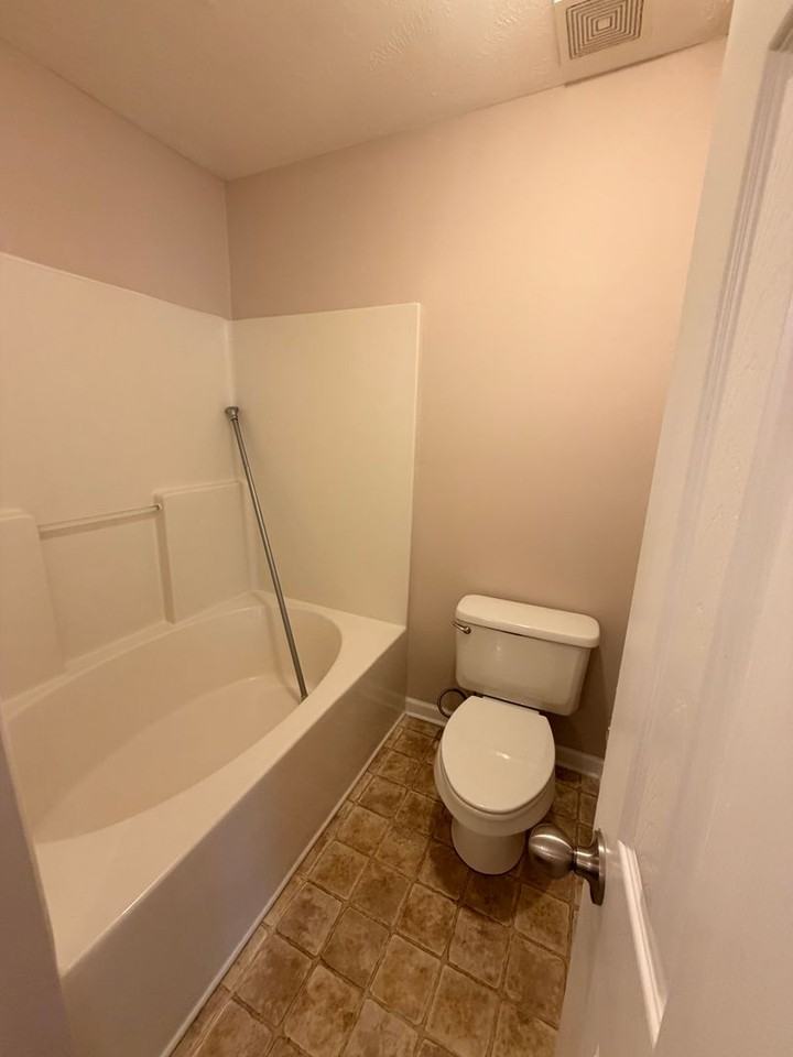 217 Neal Ave - Photo 6 of 22