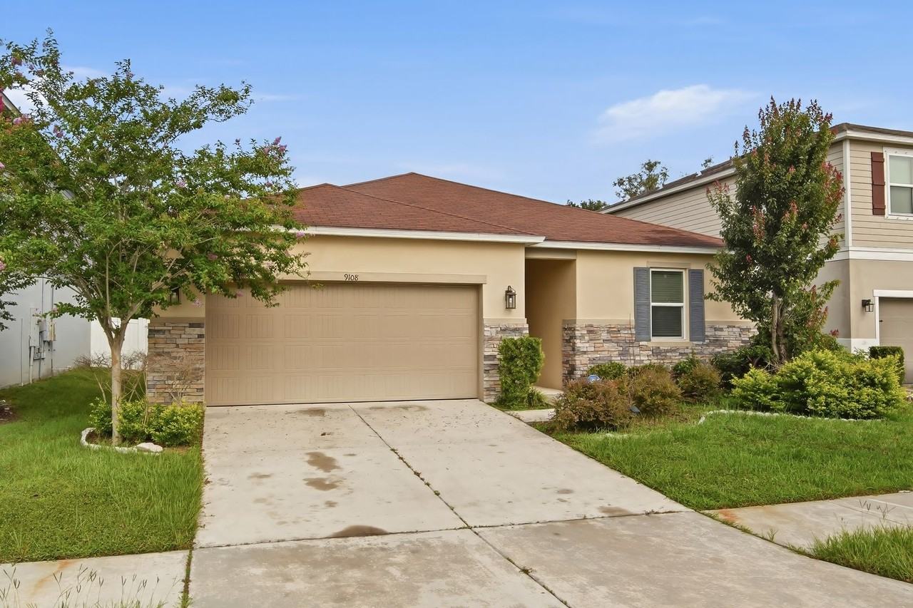 9108 Freedom Hill Dr - Photo 3 of 32