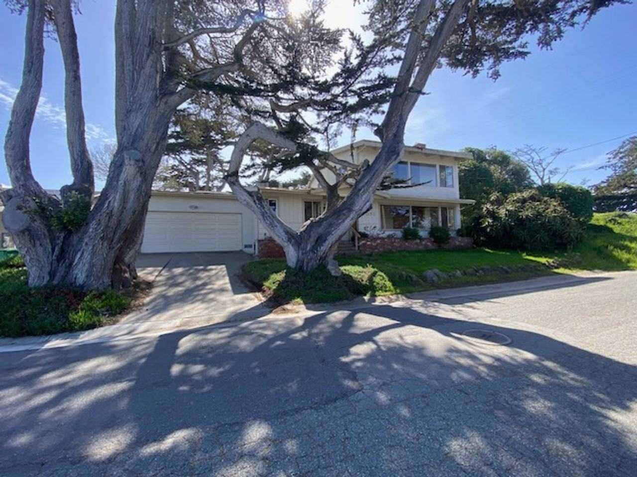 1051 Shell Ave