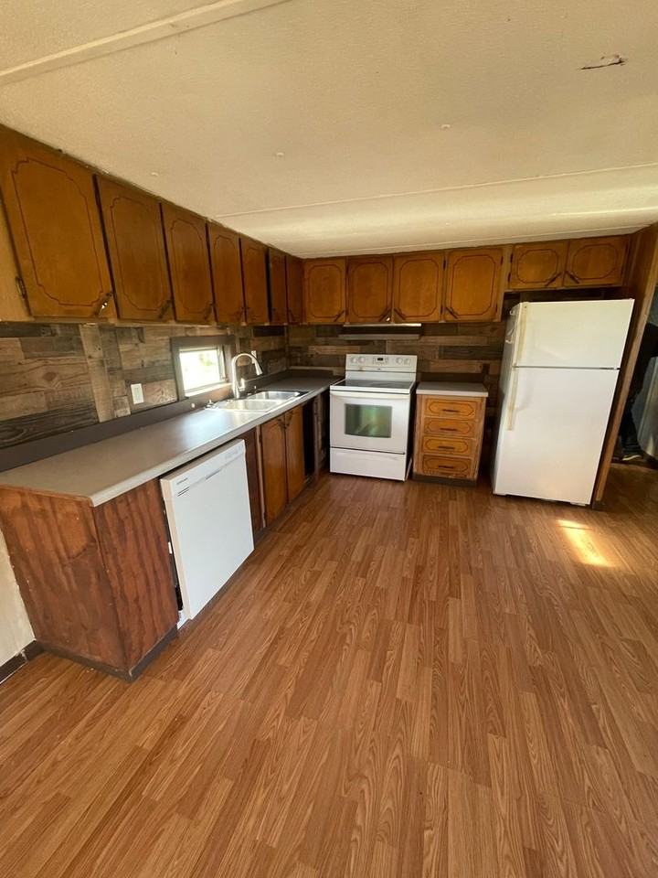 3620 Carver Rd - Photo 3 of 8