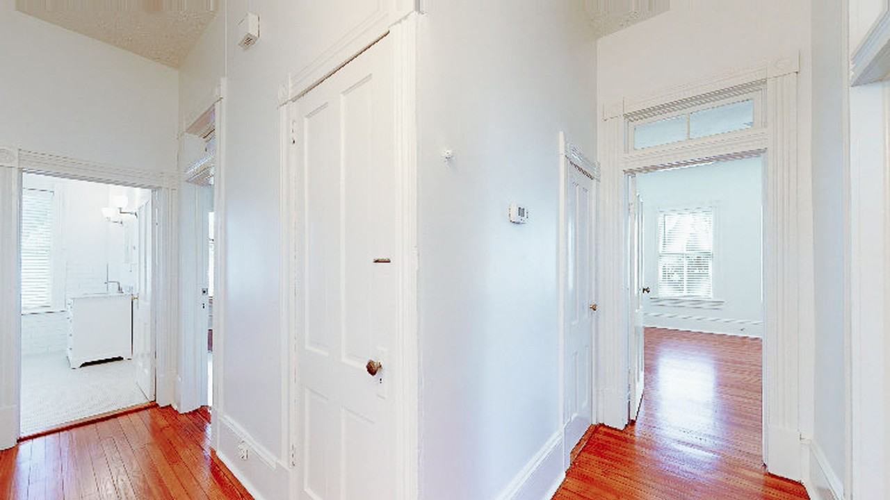 2 Bedroom 1 Bathroom Starland - Photo 2 of 30