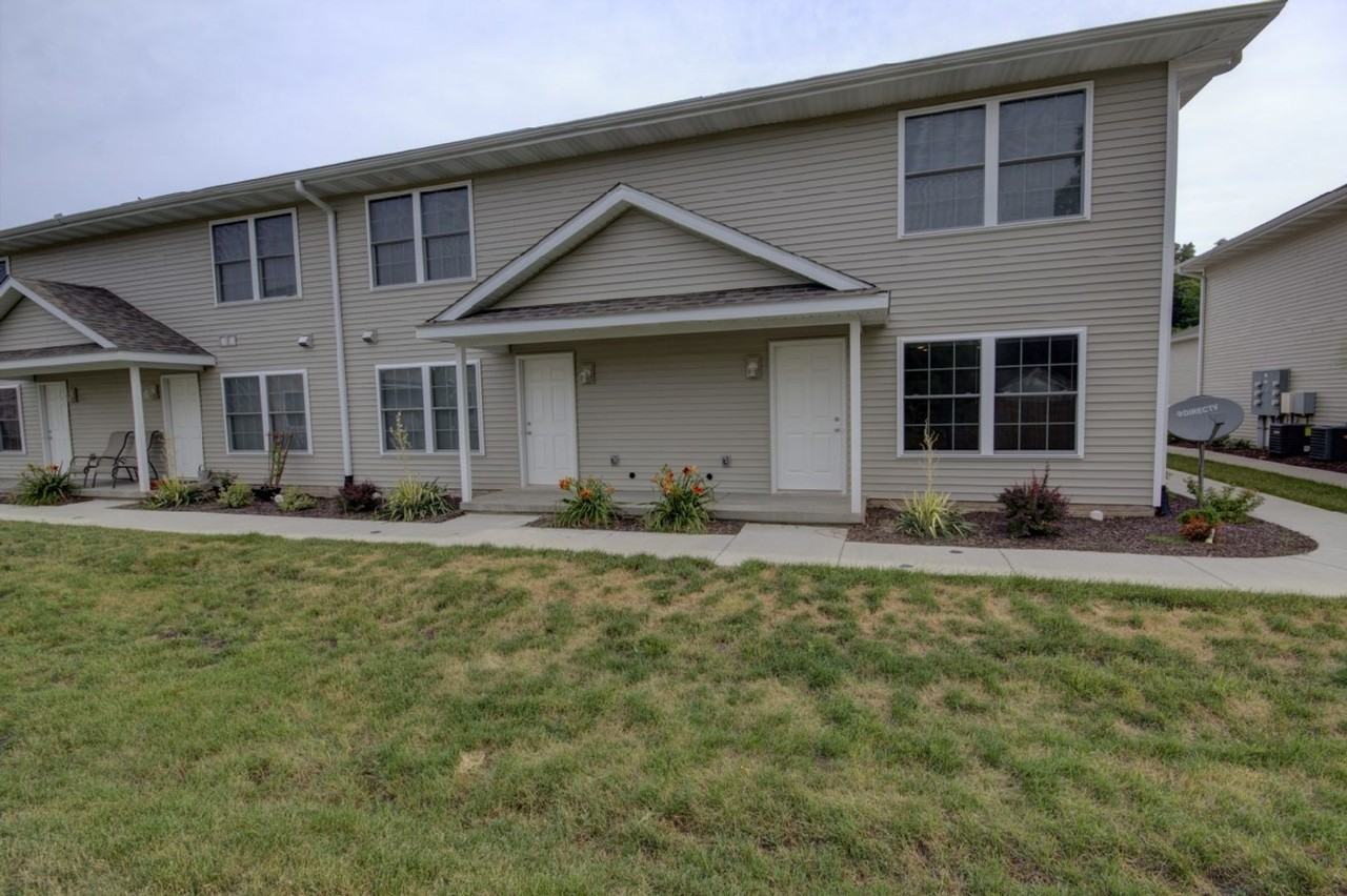 4678 Harmony Ln - Photo 2 of 27